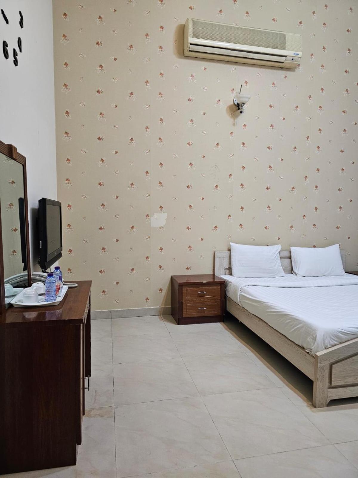 Al Sahab Tower Apartment Manama Exterior photo
